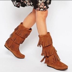 Minnetonka Three Layer Suede Fringe Boots, Sz: 7
